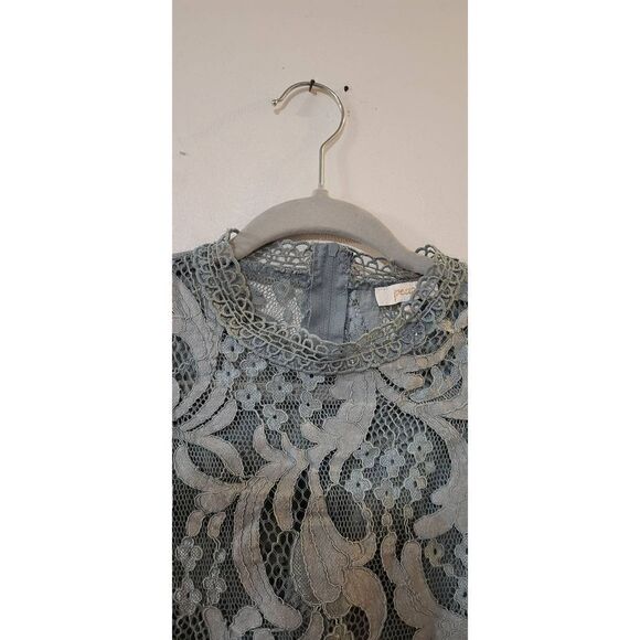 Peach teal lace semi-crop-top blouse - Picture 4 of 9